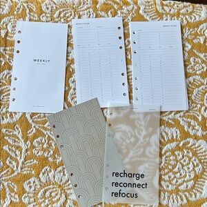 8Lotus weekly inserts (UNDATED) and 2 dashboards. Personal size. New.